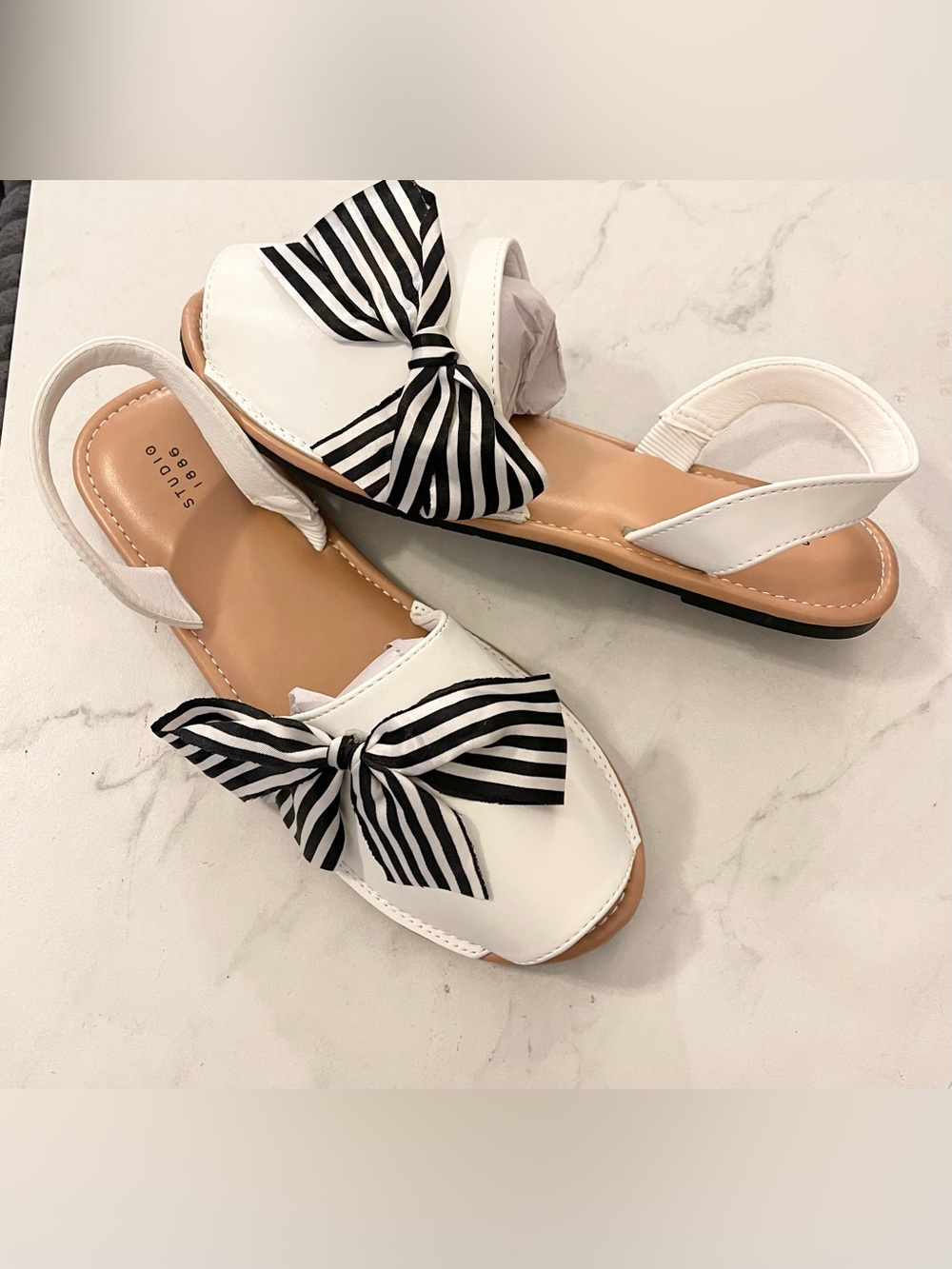 New studio 1886 White Women’s Slingback Sandals with Black-White Bow